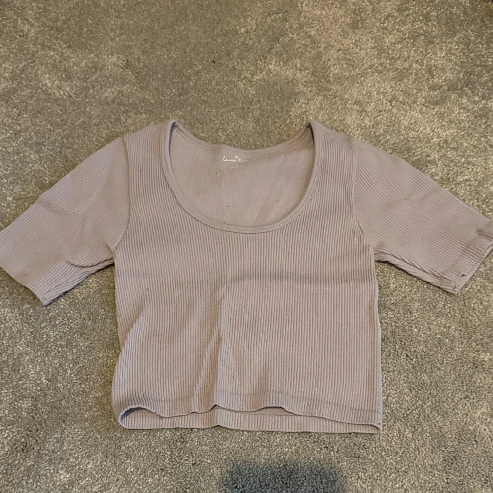 Love Tree Lavender Ribbed Crop Top - Picture 1 of 1